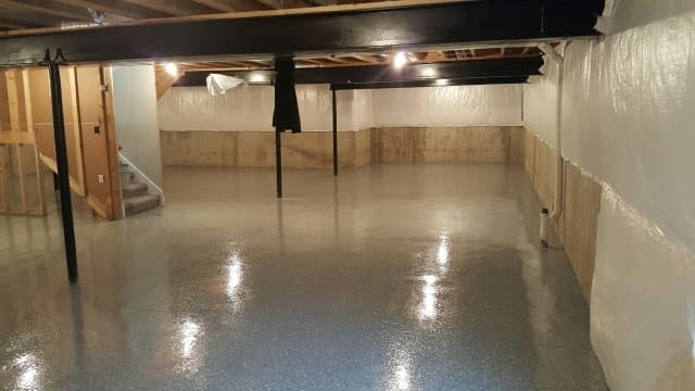 Gray Flake Basement Floor