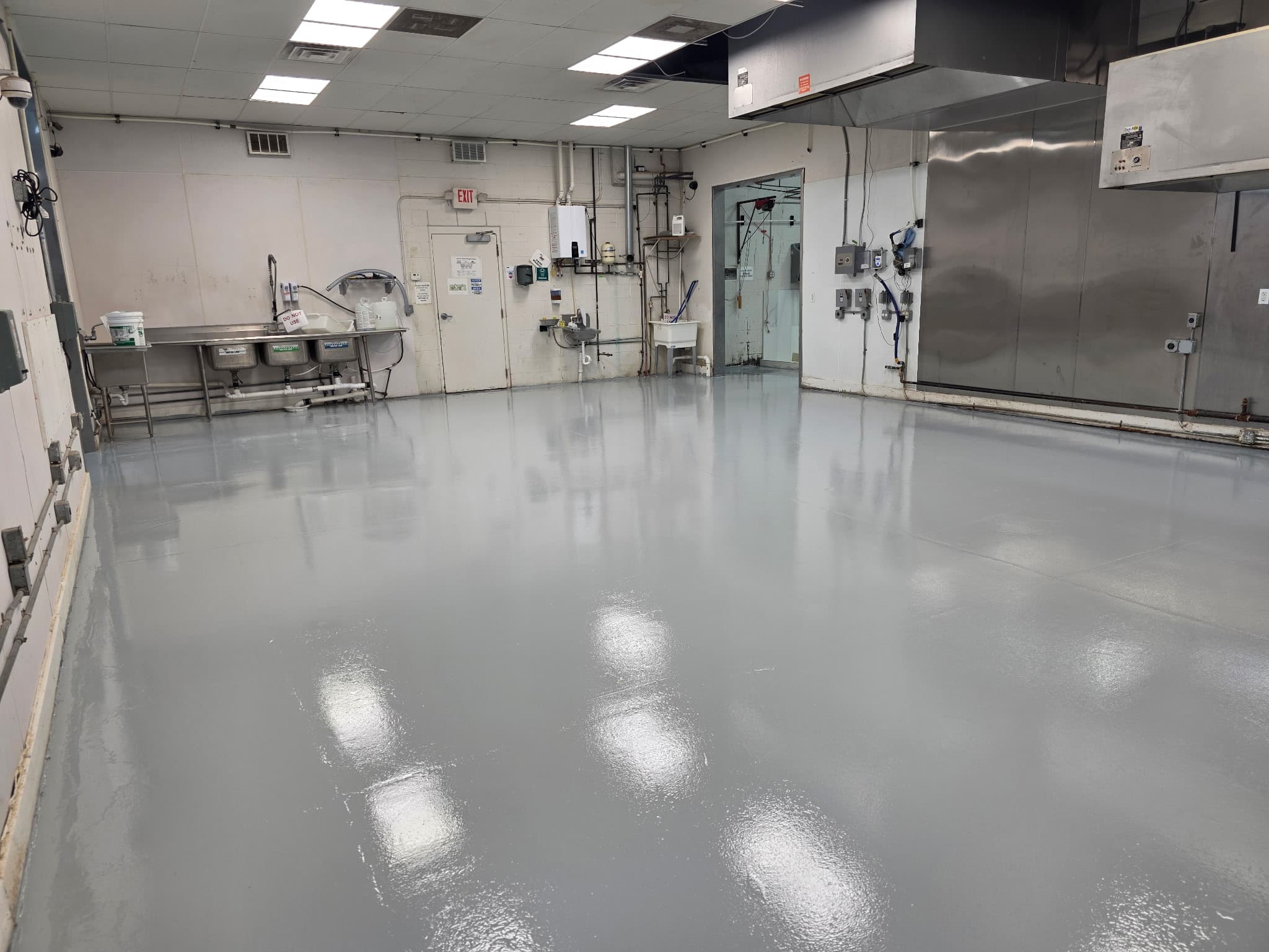 Solid Color epoxy floor in Clinton Township